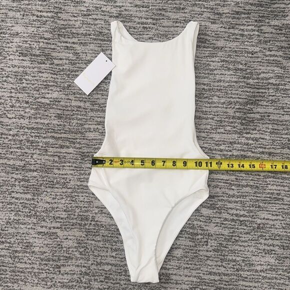 NWT Lovewave The Kerr One Piece in White XXS Revolve - Picture 8 of 11